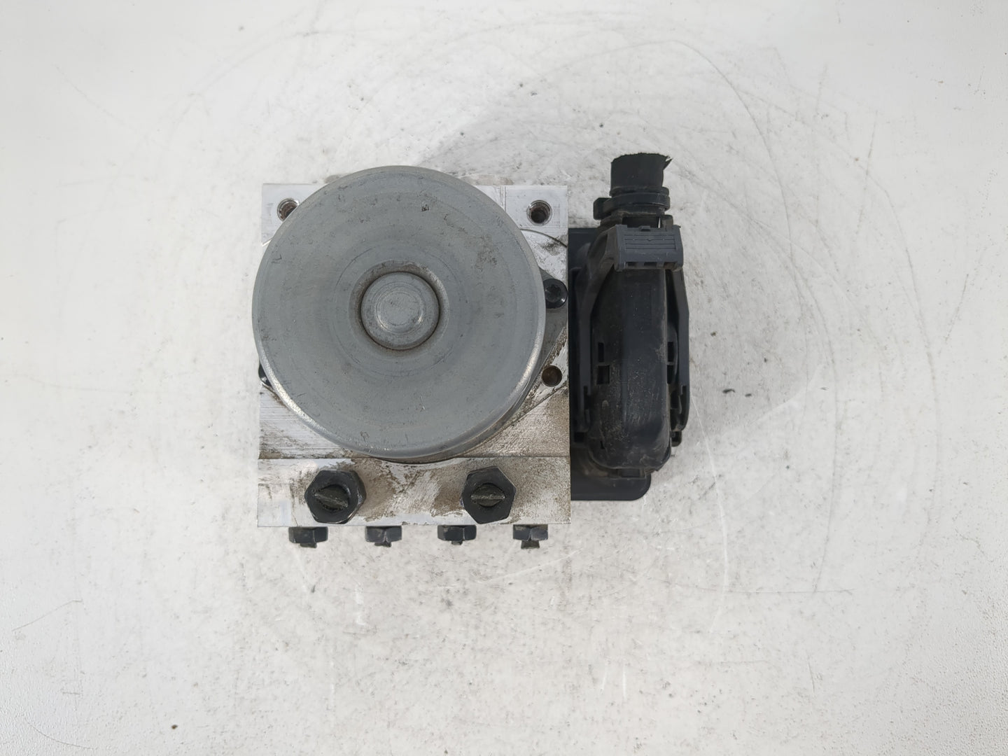 2014-2015 Kia Soul ABS Pump Control Module Replacement P/N:58920-B2586 B2589-20600 Fits Fits 2014 2015 OEM Used Auto Parts -