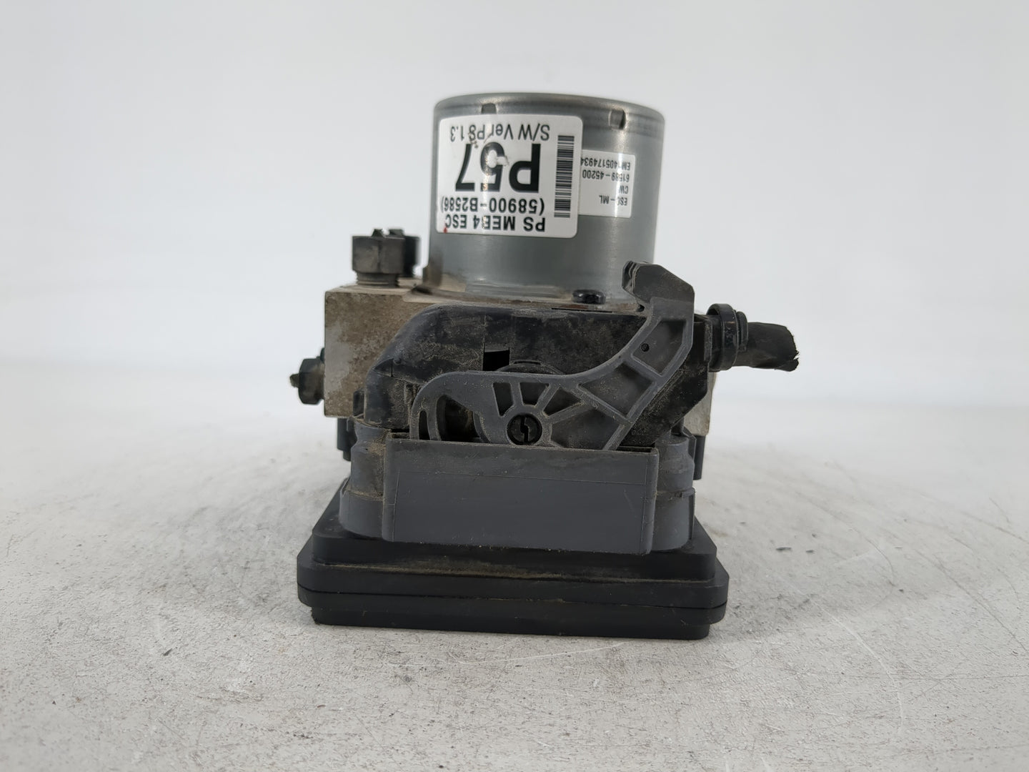 2014-2015 Kia Soul ABS Pump Control Module Replacement P/N:58920-B2586 B2589-20600 Fits Fits 2014 2015 OEM Used Auto Parts -