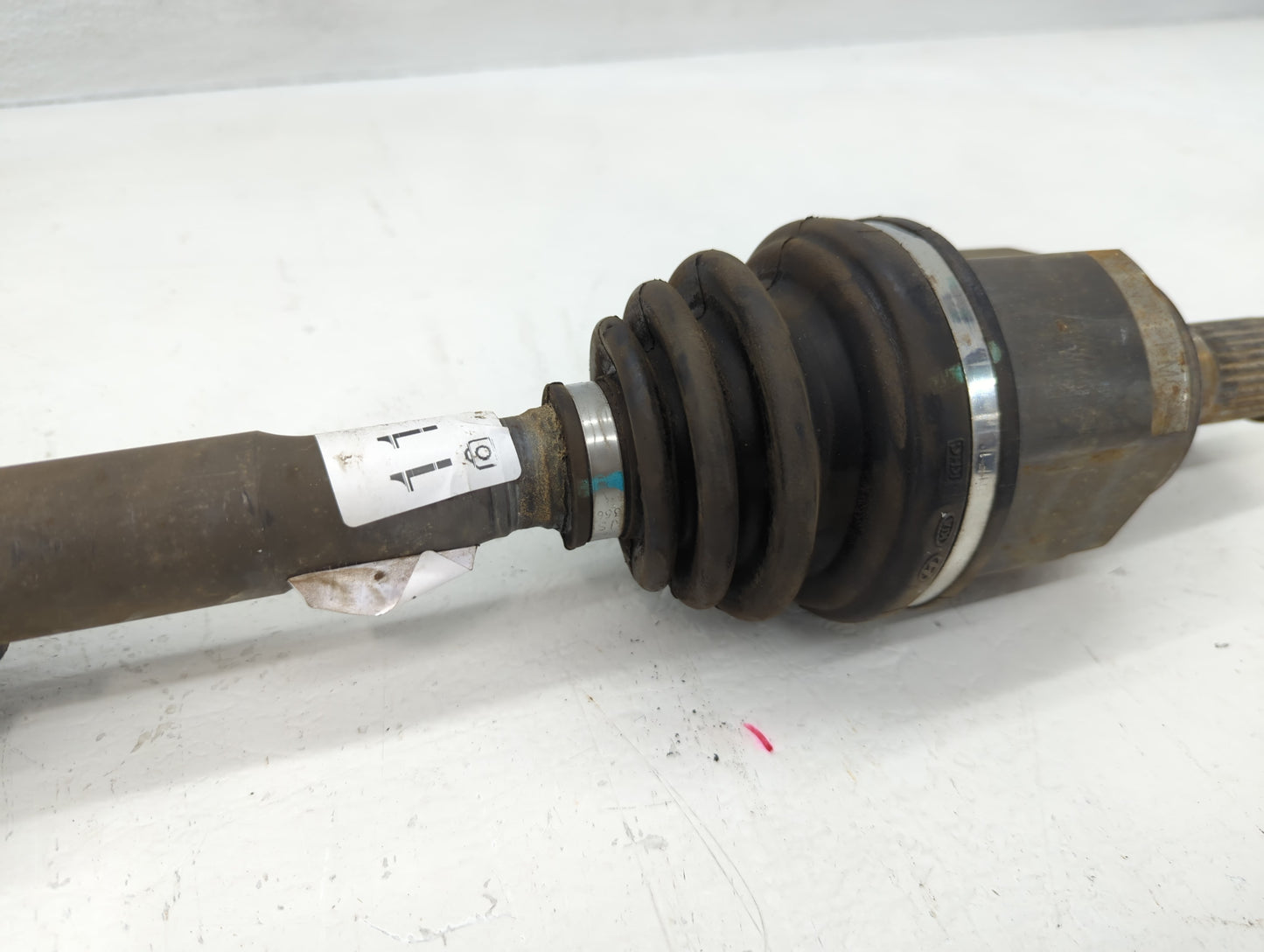 2014-2019 Kia Soul Axle Shaft Front Passenger Cv C/v - Oemusedautoparts1.com