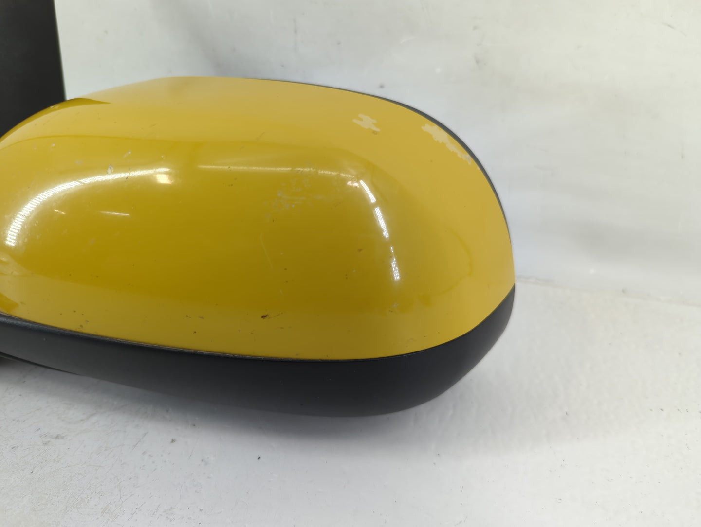 2014-2019 Kia Soul Driver Side View Mirror - Left Door Mirror OEM Used - Oemusedautoparts1.com