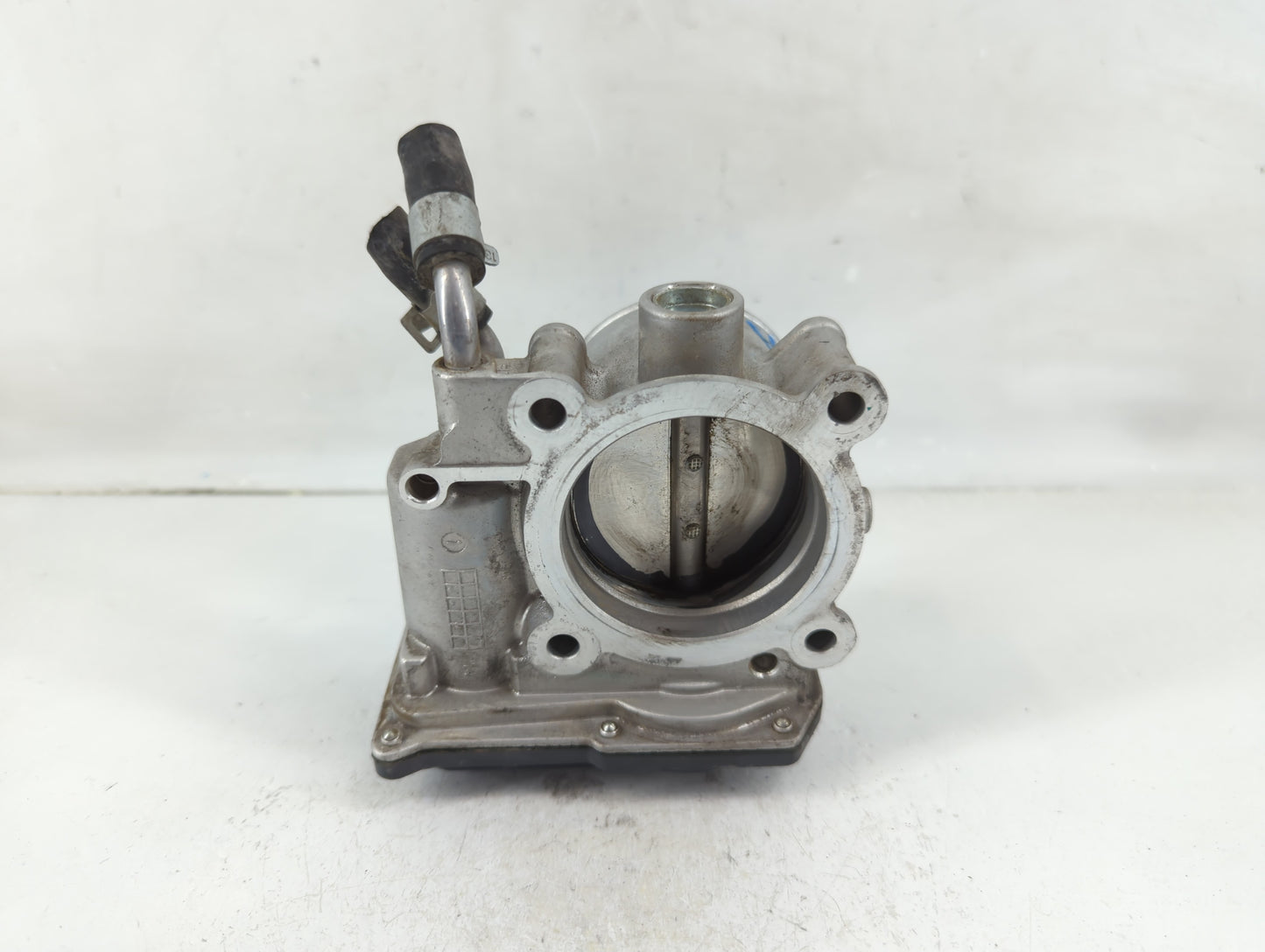 2014-2019 Kia Soul Throttle Body P/N:35100-2E000 Fits Fits 2011 2012 2013 2014 2015 2016 2017 2018 2019 2020 2021 OEM Used A