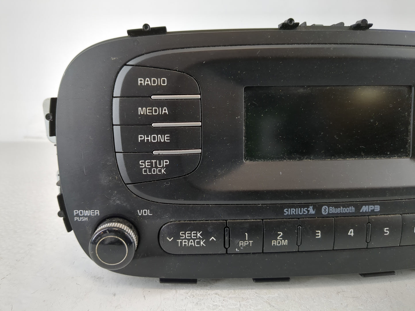 2014-2016 Kia Soul Radio AM FM Cd Player Receiver Replacement P/N:96170-B2090CA Fits Fits 2014 2015 2016 OEM Used Auto Parts