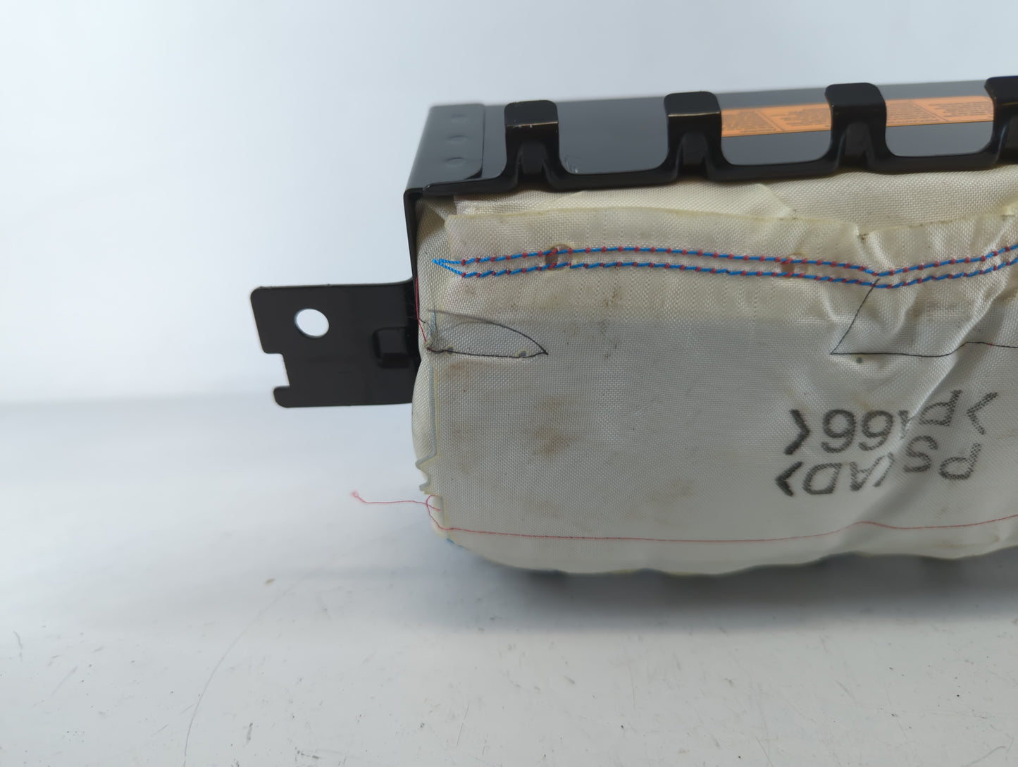 2014-2019 Kia Soul Air Bag Passenger Right Dashboard OEM P/N:84530B2500 Fits Fits 2014 2015 2016 2017 2018 2019 OEM Used Aut