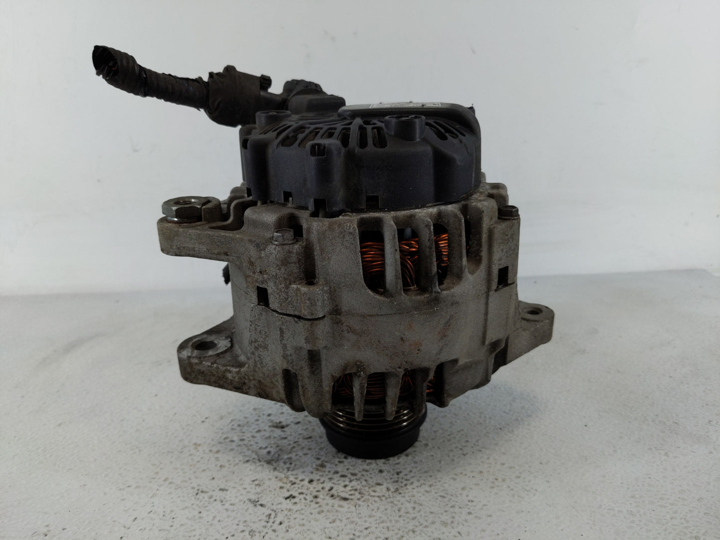 2012-2016 Kia Soul Alternator Replacement Generator Charging Assembly Engine OEM P/N:37300-2B760 Fits OEM Used Auto Parts - 