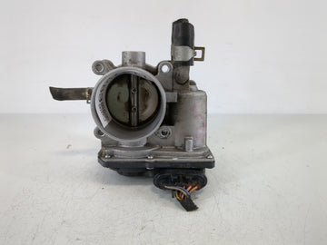 2012-2019 Kia Soul Throttle Body P/N:35100-2B300 Fits Fits 2012 2013 2014 2015 2016 2017 2018 2019 OEM Used Auto Parts - Oem