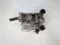 2012-2019 Kia Soul Throttle Body P/N:35100-2B300 Fits Fits 2012 2013 2014 2015 2016 2017 2018 2019 OEM Used Auto Parts - Oem