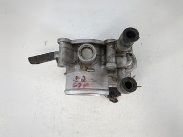 2012-2019 Kia Soul Throttle Body P/N:35100-2B300 Fits Fits 2012 2013 2014 2015 2016 2017 2018 2019 OEM Used Auto Parts