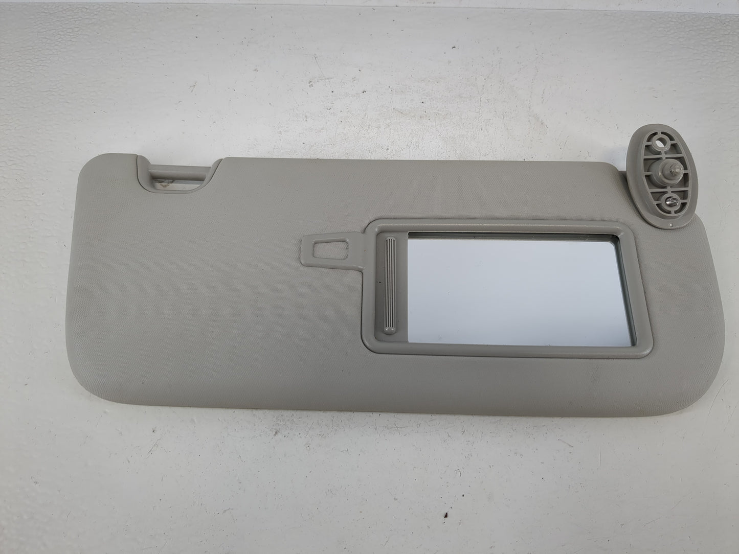2015-2019 Kia Soul Sun Visor Shade Replacement Passenger Right Mirror Fits Fits 2015 2016 2017 2018 2019 OEM Used Auto Parts