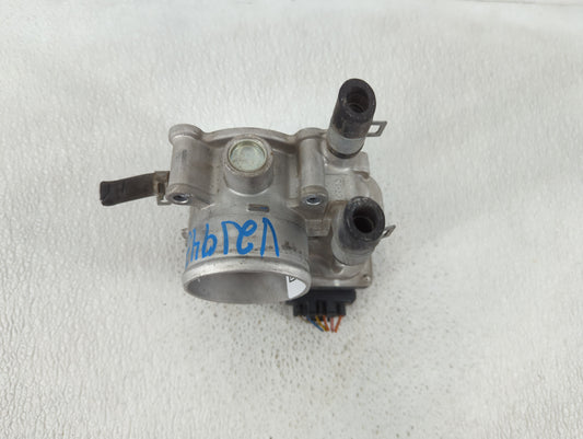 2012-2019 Kia Soul Throttle Body P/N:35100-2B300 Fits Fits 2012 2013 2014 2015 2016 2017 2018 2019 OEM Used Auto Parts