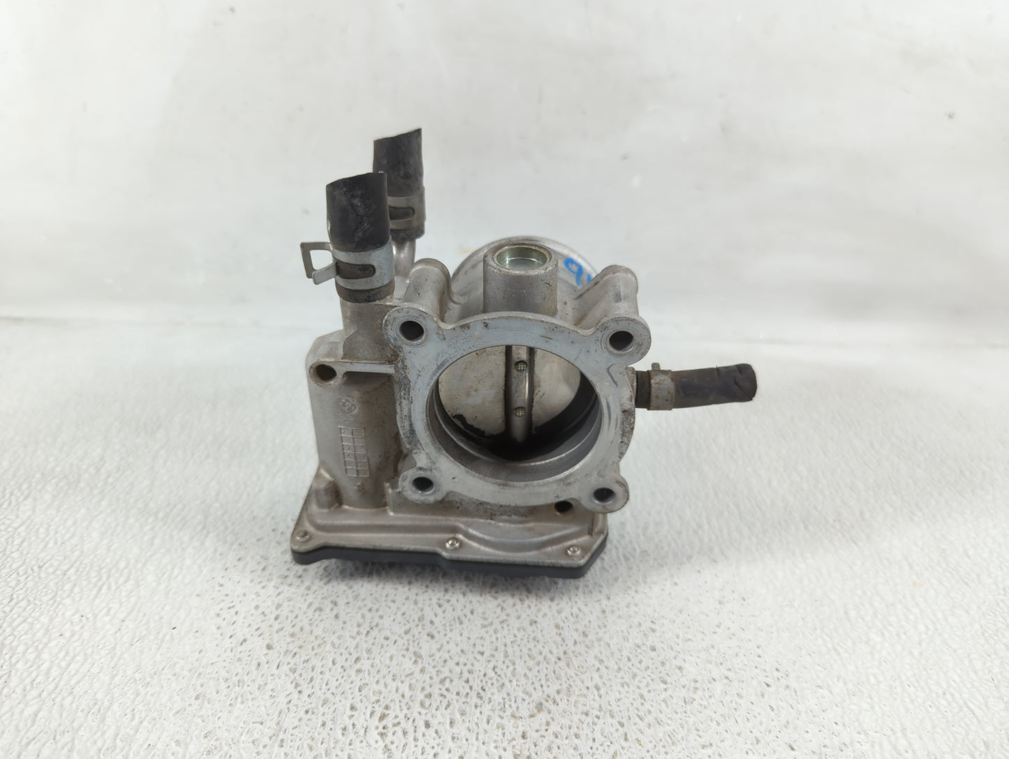 2012-2019 Kia Soul Throttle Body P/N:35100-2B300 Fits Fits 2012 2013 2014 2015 2016 2017 2018 2019 OEM Used Auto Parts - Oem