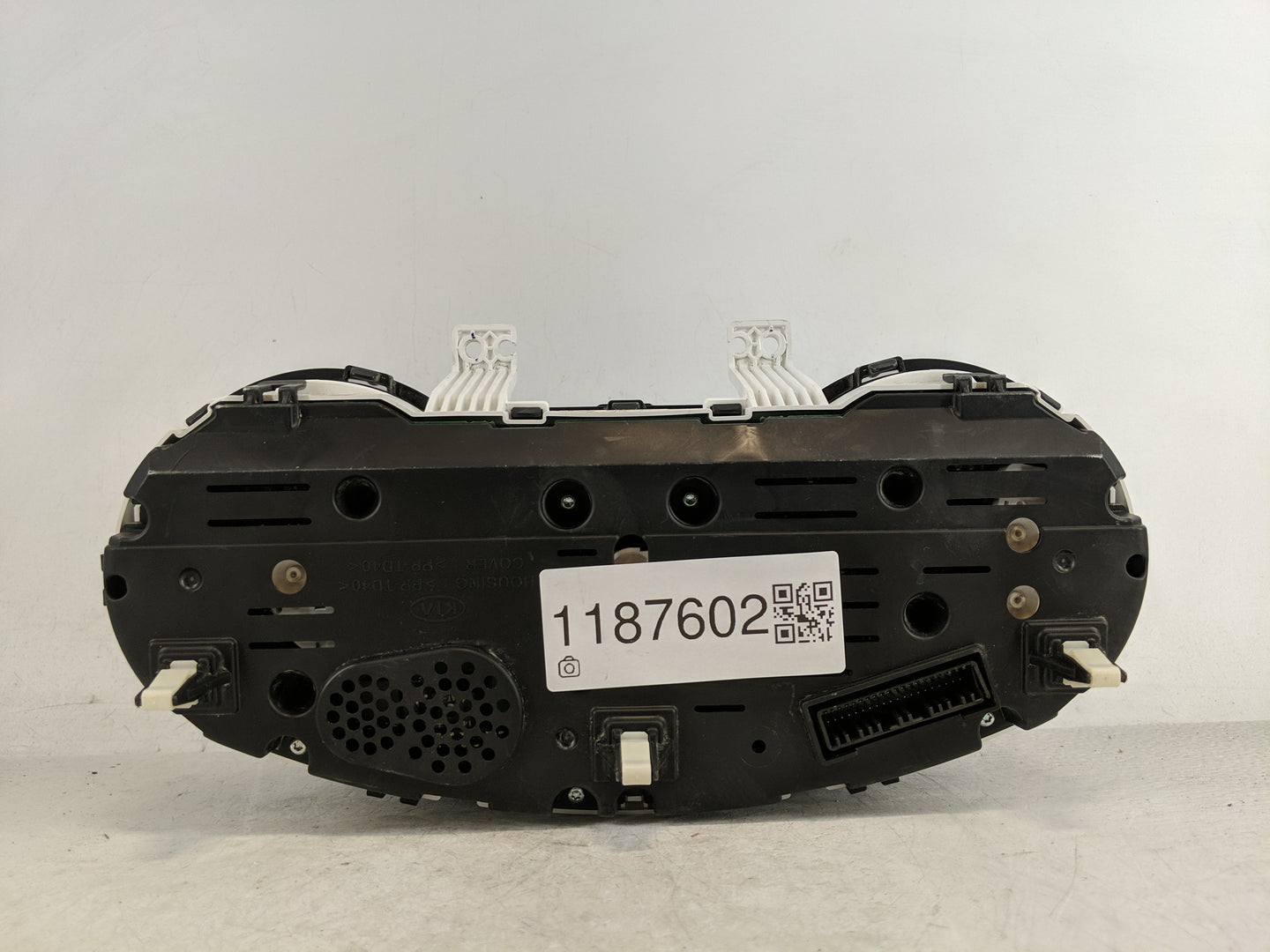 2014-2015 Kia Soul Instrument Cluster Speedometer Gauges P/N:94006-B2540 Fits Fits 2014 2015 OEM Used Auto Parts - Oemusedau