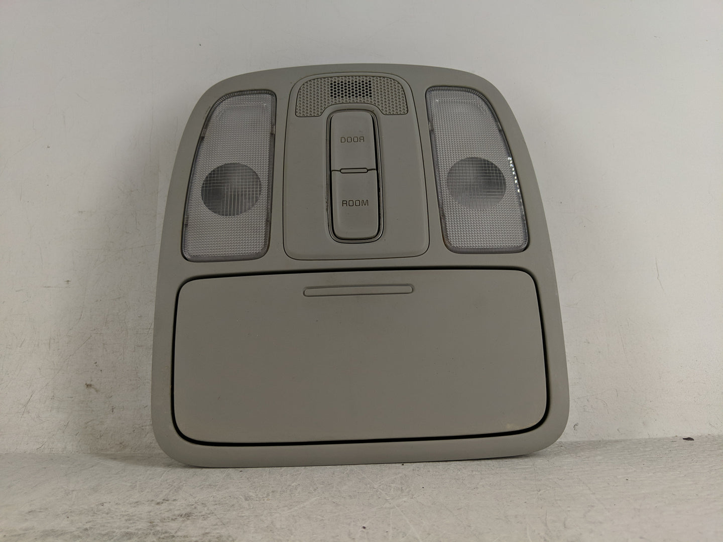 2014-2019 Kia Soul Overhead Roof Console 1188809 - Oemusedautoparts1.com