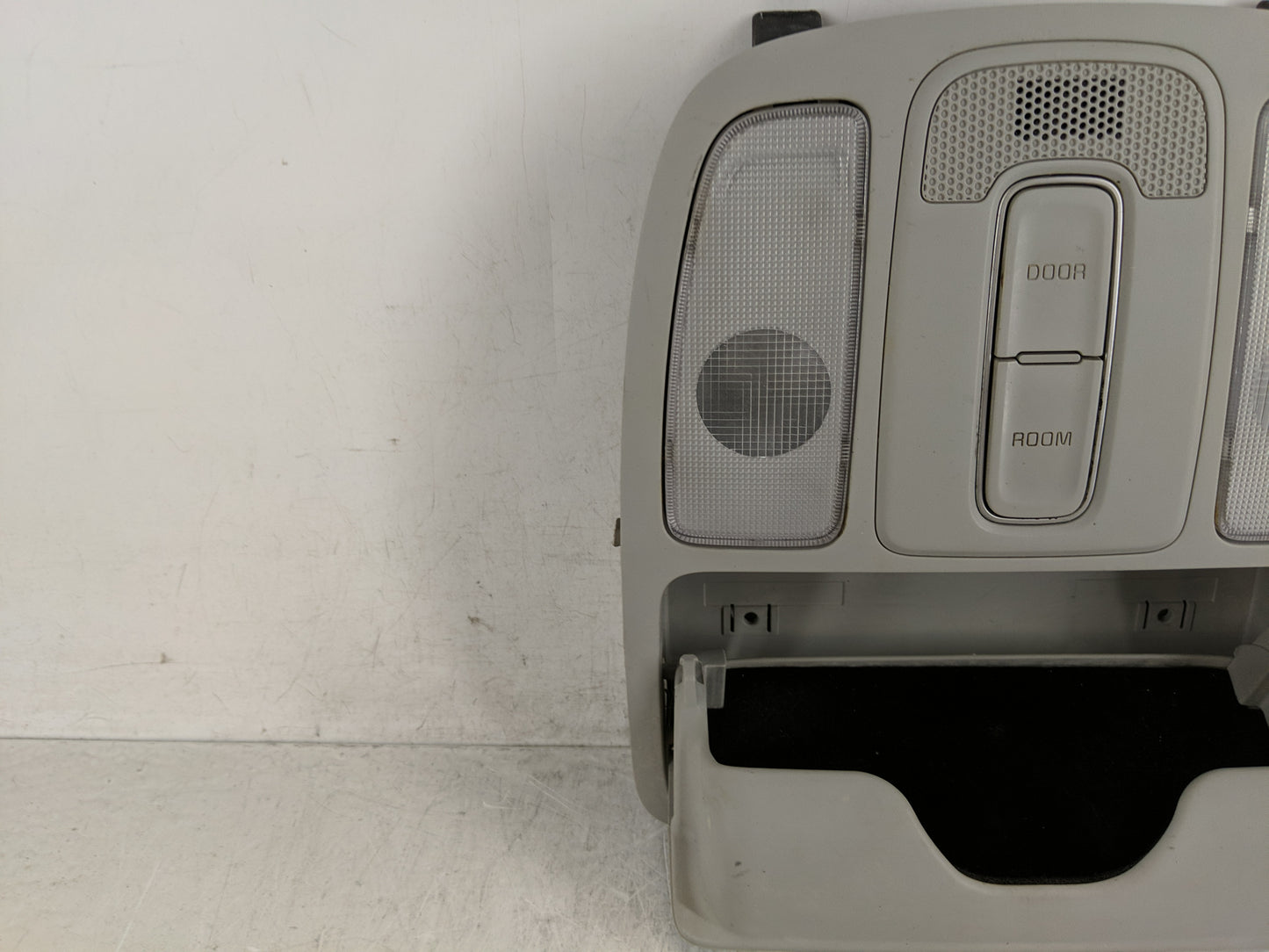 2014-2019 Kia Soul Overhead Roof Console 1188809 - Oemusedautoparts1.com