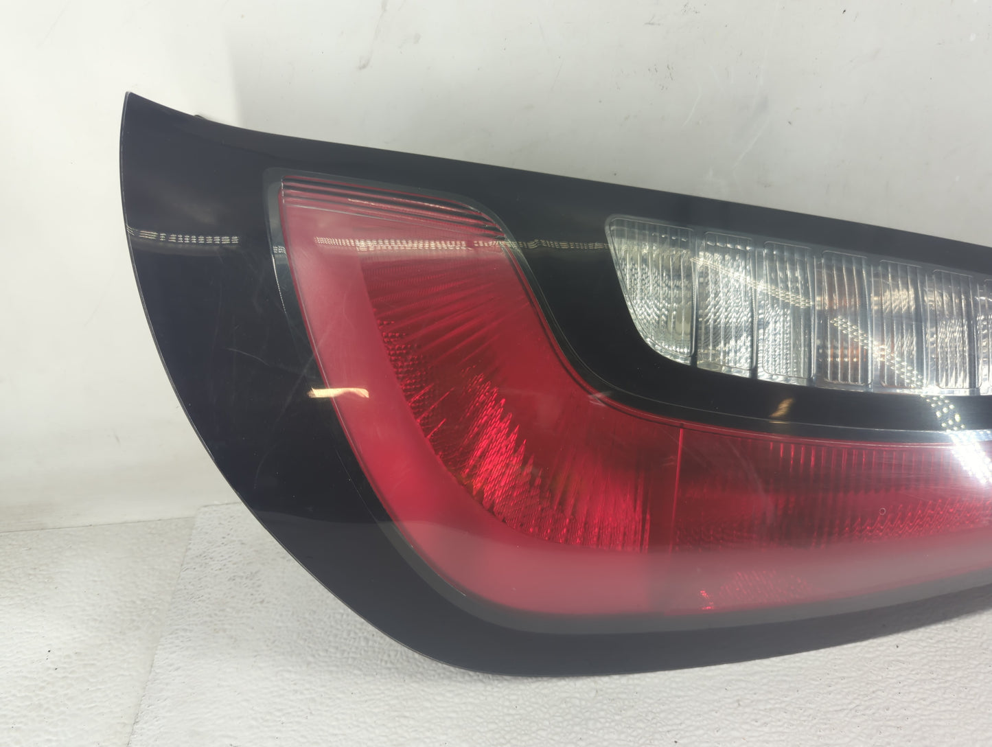 2014-2019 Kia Soul Tail Light Assembly Passenger Right OEM Fits Fits 2014 2015 2016 2017 2018 2019 OEM Used Auto Parts - Oem