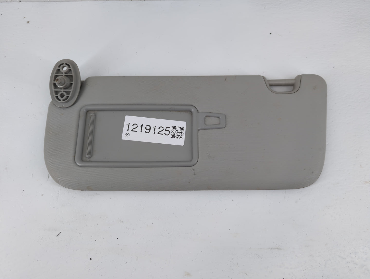 2014-2019 Kia Soul Sun Visor Shade Replacement Driver Left Mirror Fits Fits 2014 2015 2016 2017 2018 2019 OEM Used Auto Part