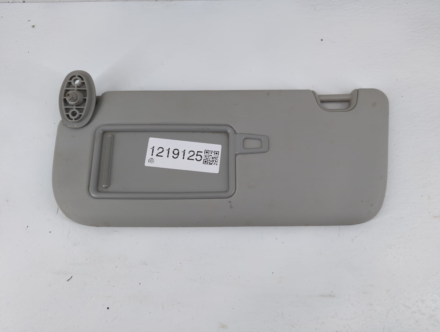 2014-2019 Kia Soul Sun Visor Shade Replacement Driver Left Mirror Fits Fits 2014 2015 2016 2017 2018 2019 OEM Used Auto Part