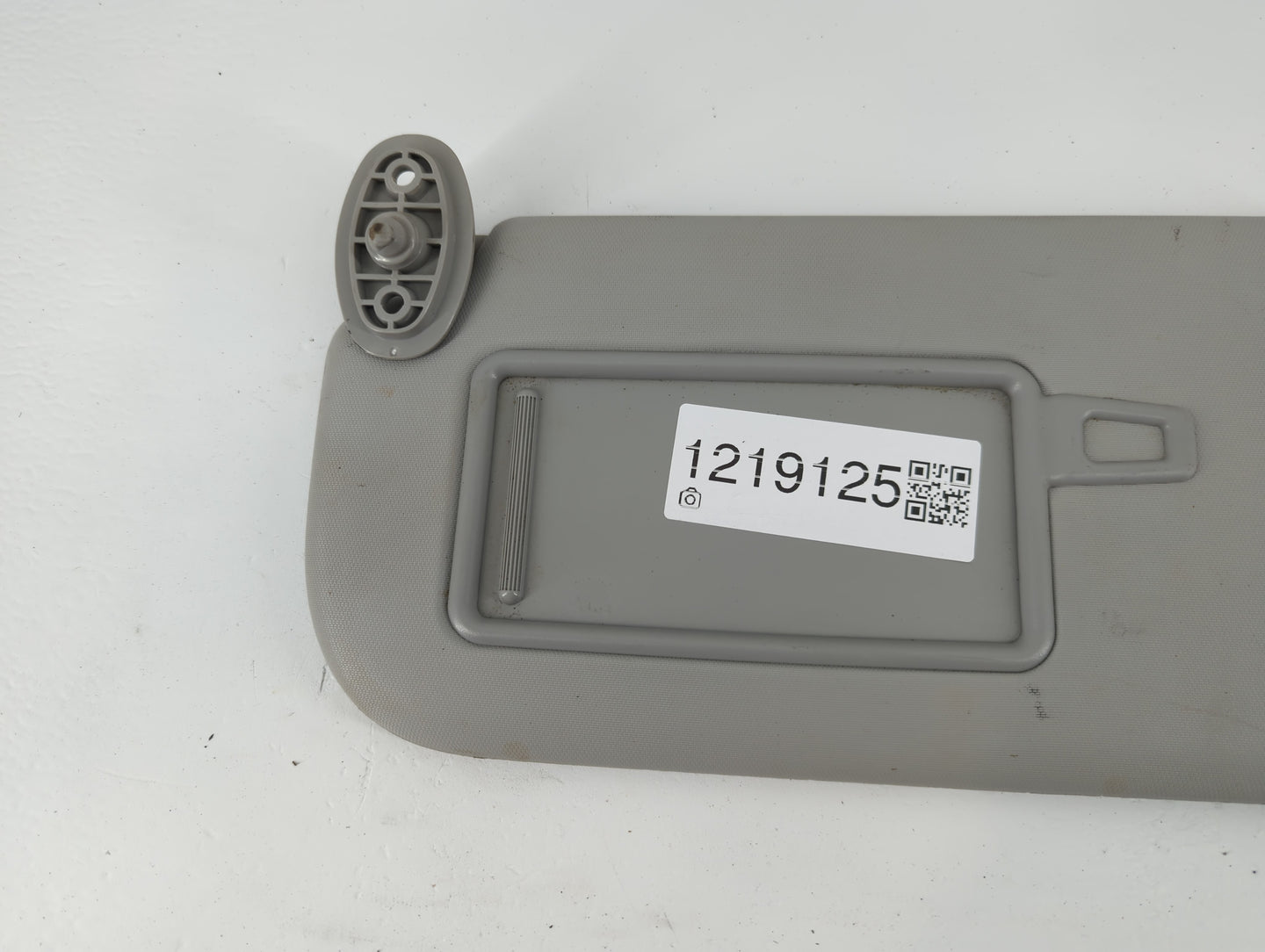2014-2019 Kia Soul Sun Visor Shade Replacement Driver Left Mirror Fits Fits 2014 2015 2016 2017 2018 2019 OEM Used Auto Part