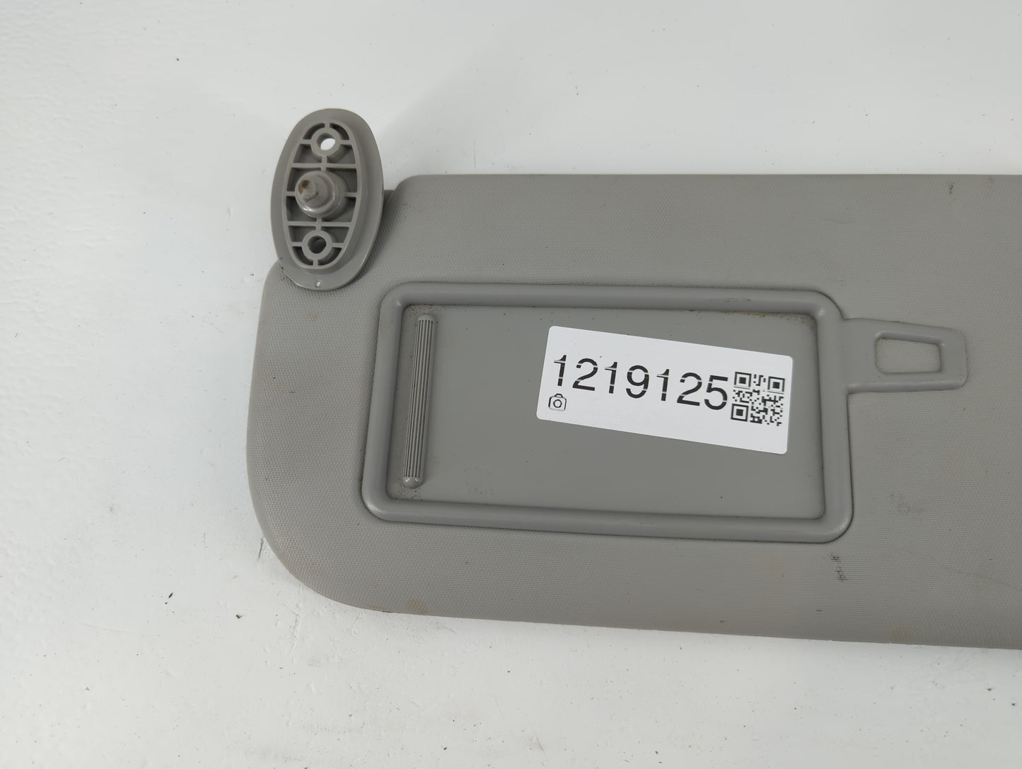 2014-2019 Kia Soul Sun Visor Shade Replacement Driver Left Mirror Fits Fits 2014 2015 2016 2017 2018 2019 OEM Used Auto Part