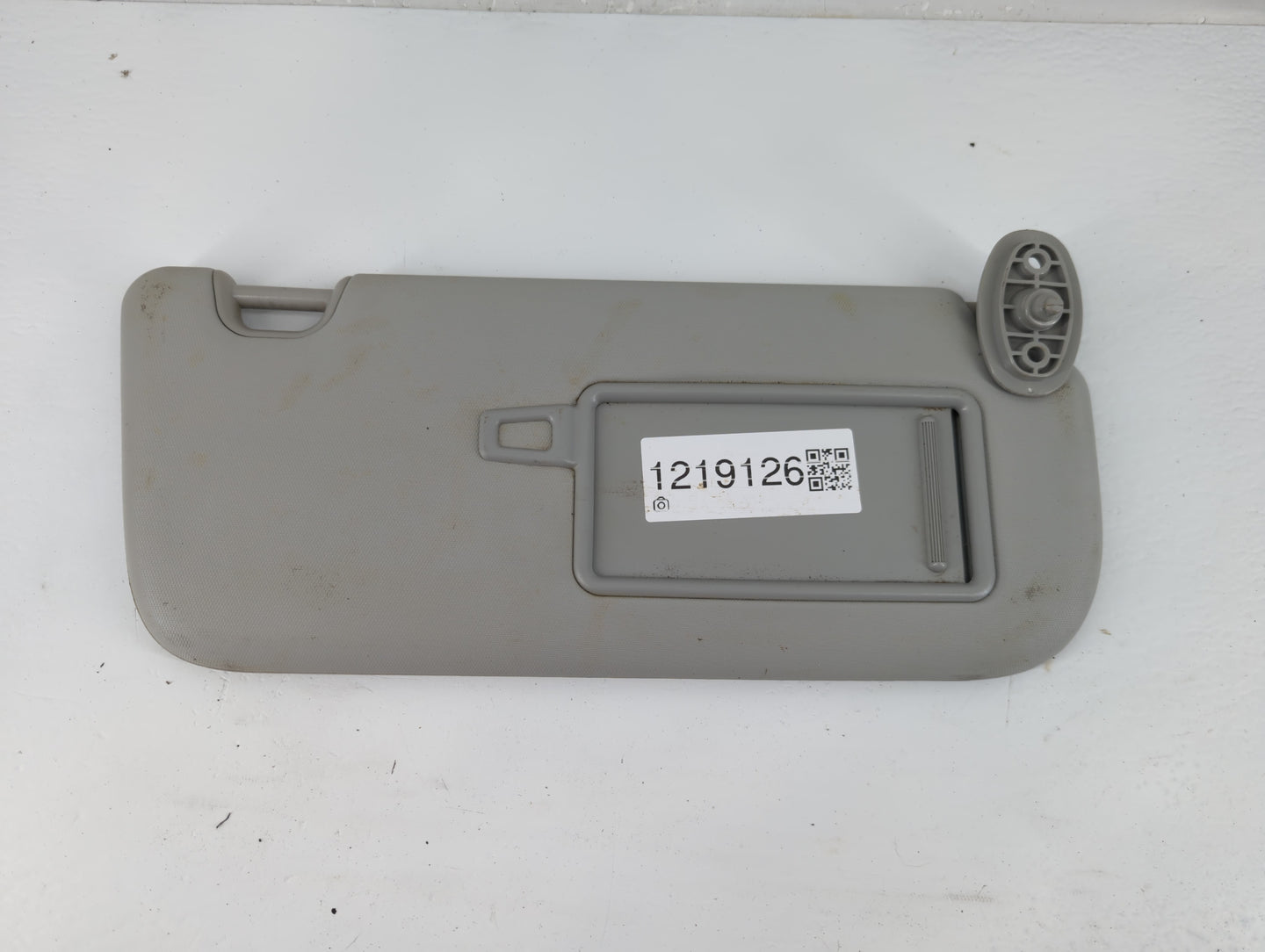 2014-2019 Kia Soul Sun Visor Shade Replacement Passenger Right Mirror Fits Fits 2014 2015 2016 2017 2018 2019 OEM Used Auto 