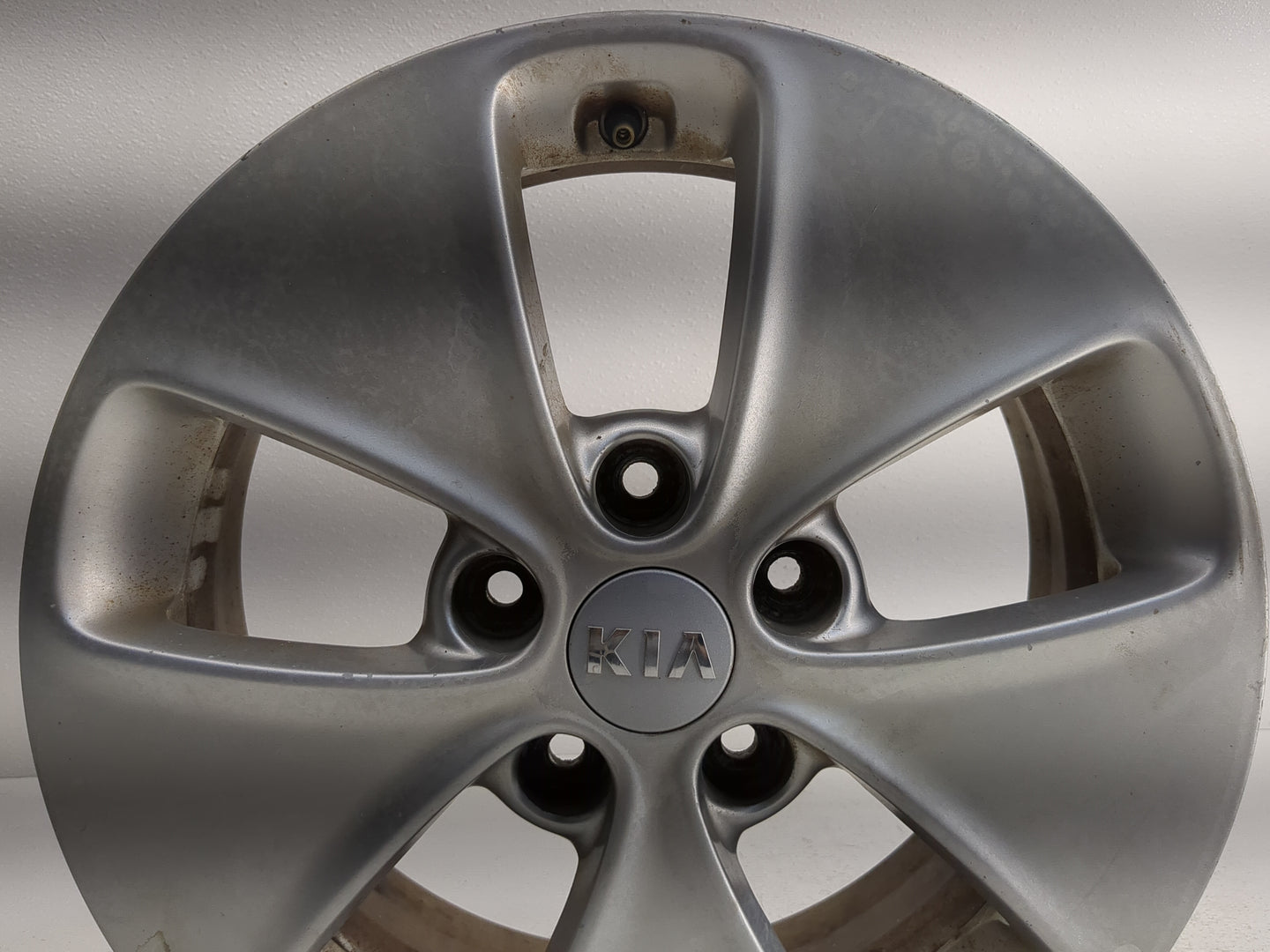 2014-2016 Kia Soul Oem Wheel Rim - Oemusedautoparts1.com