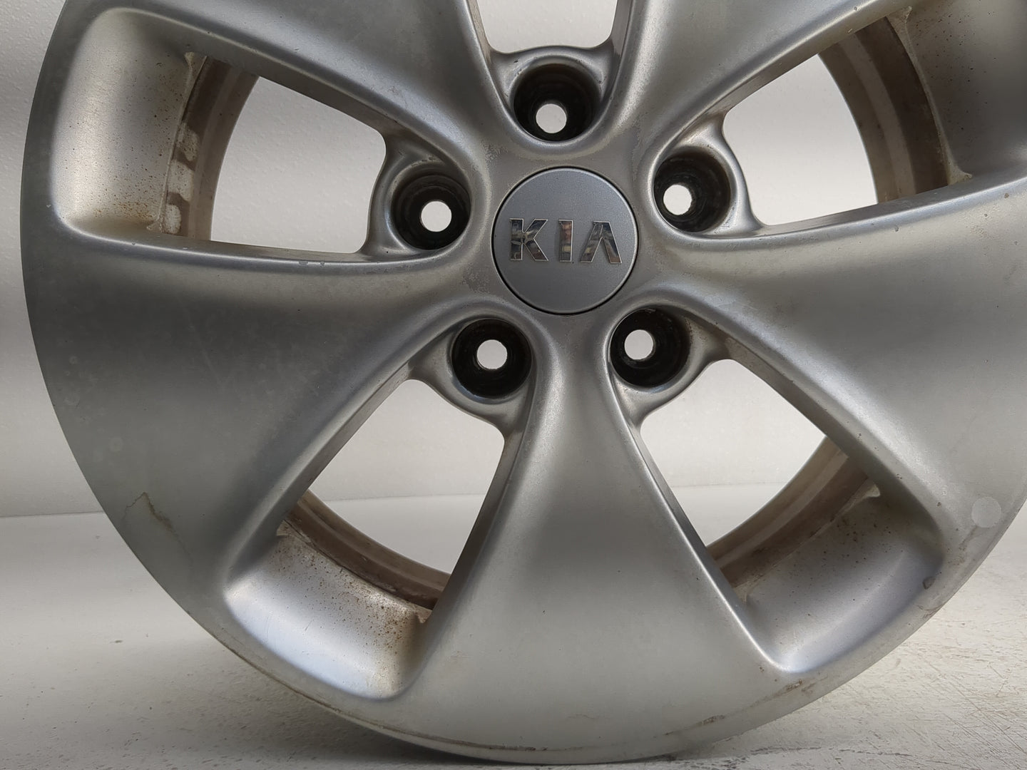 2014-2016 Kia Soul Oem Wheel Rim - Oemusedautoparts1.com