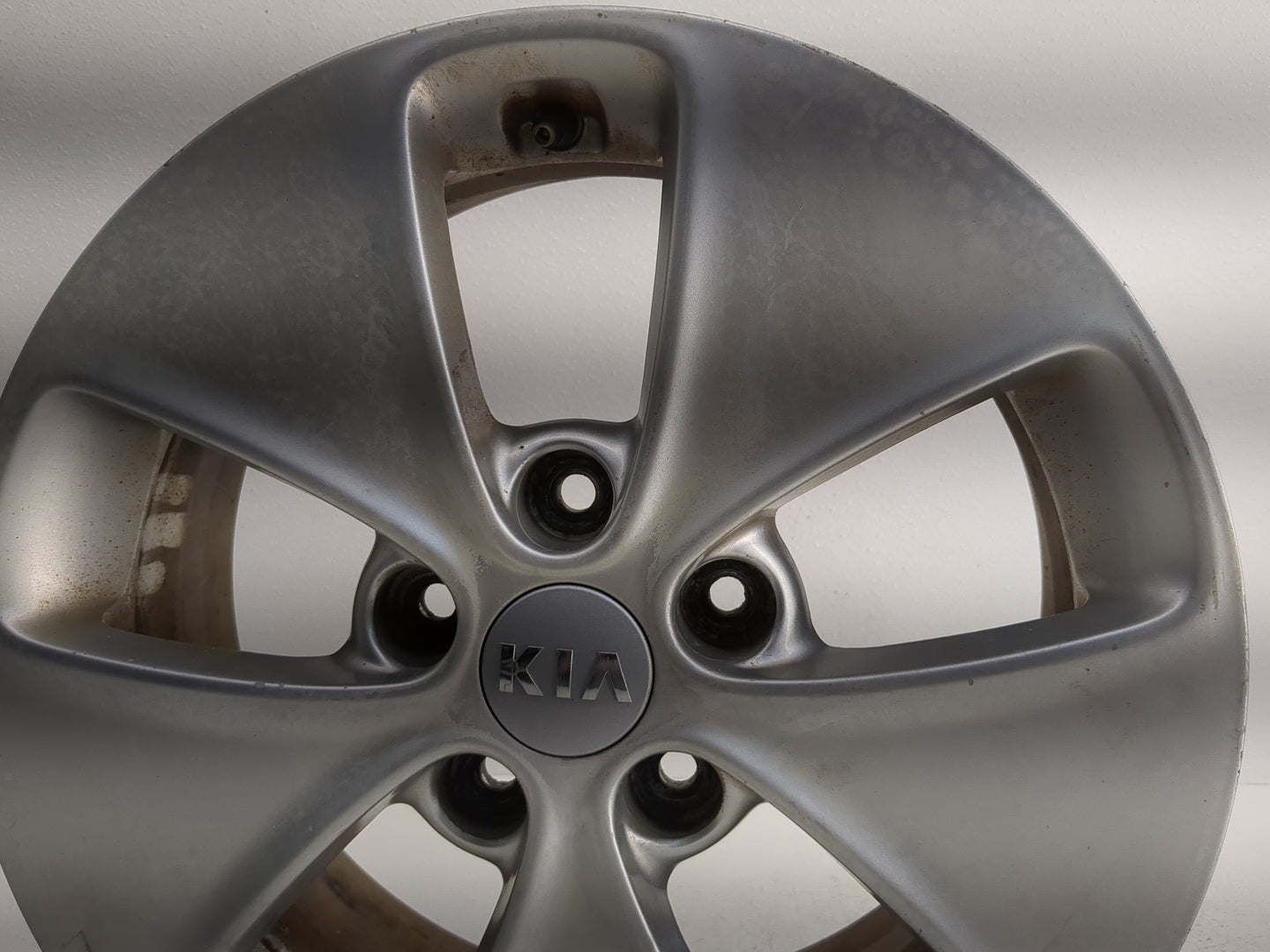 2014-2016 Kia Soul Oem Wheel Rim - Oemusedautoparts1.com