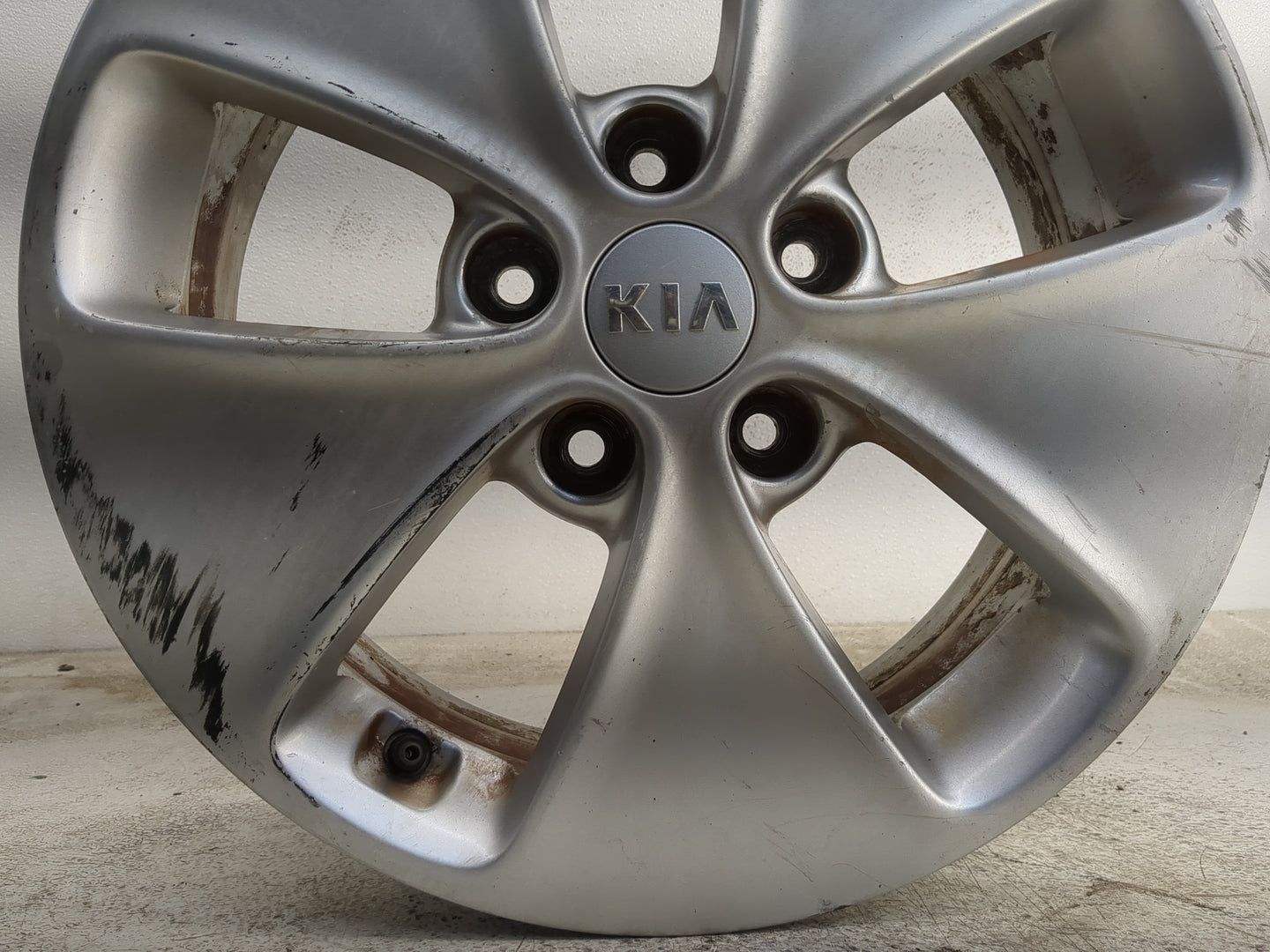 2014-2016 Kia Soul Oem Wheel Rim - Oemusedautoparts1.com