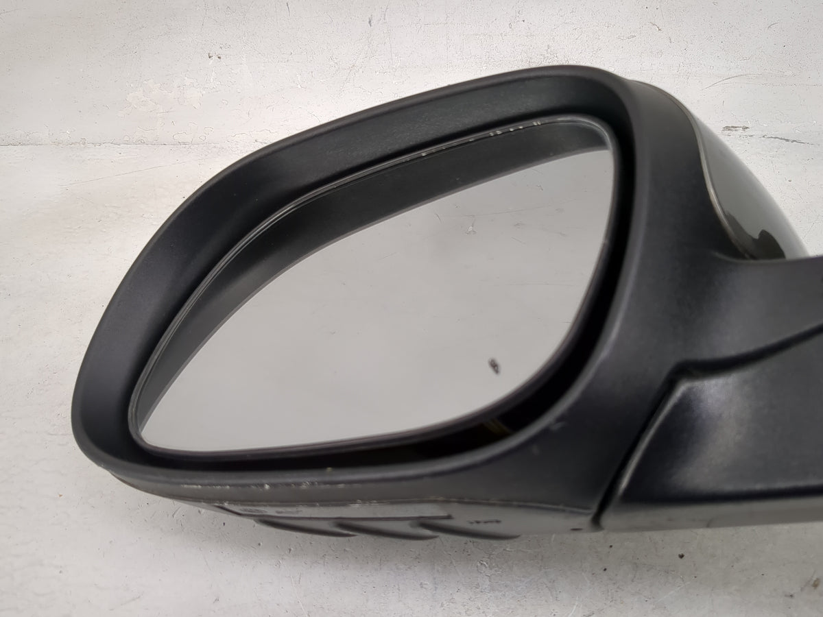 2014-2019 Kia Soul Driver Side View Mirror - Left Door Mirror OEM Used - Oemusedautoparts1.com