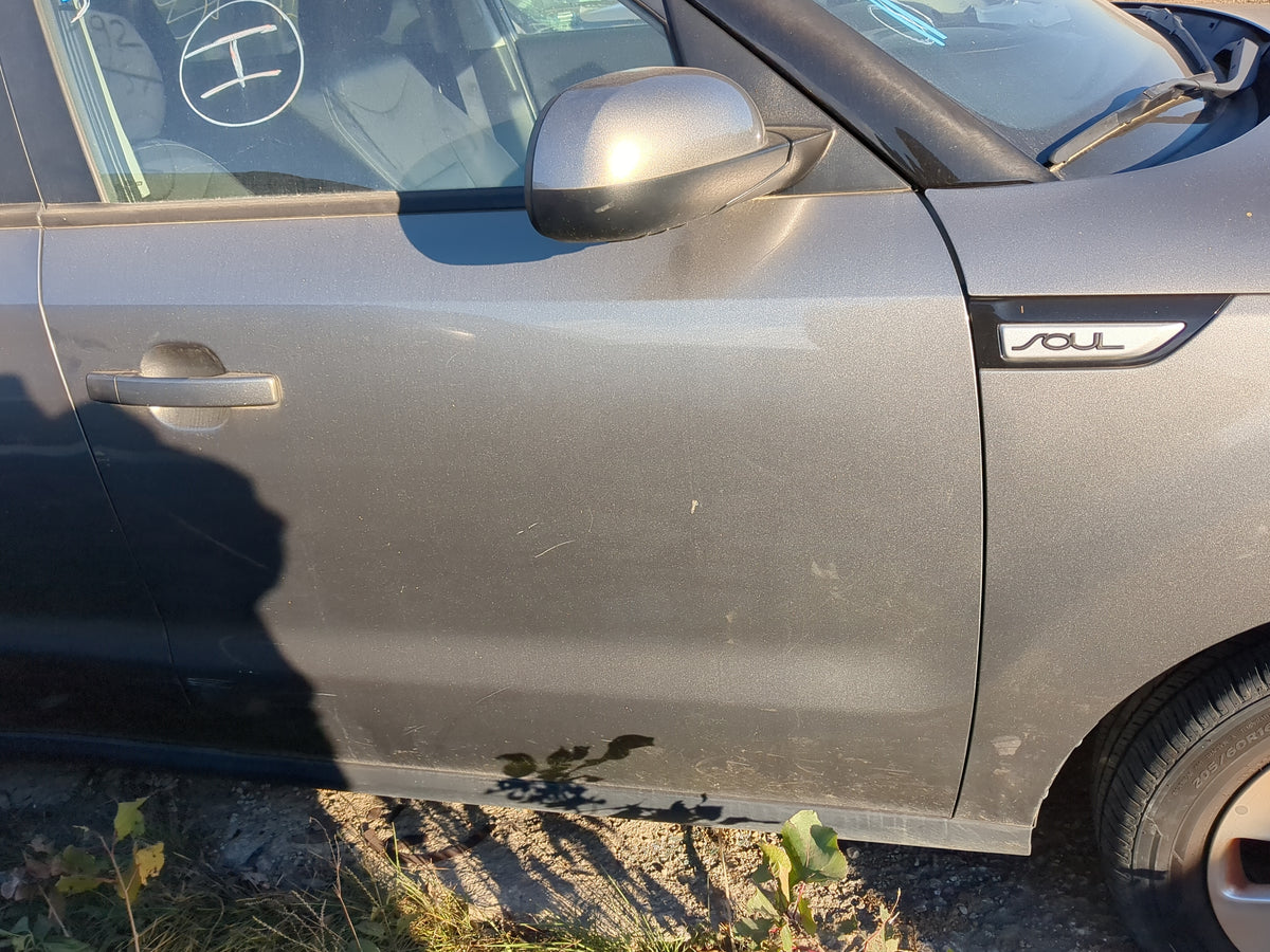 2014-2016 Kia Soul Passenger Front Door Oem - Oemusedautoparts1.com