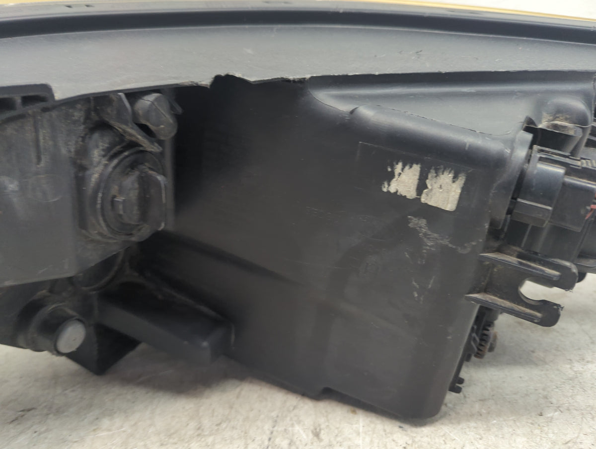 2014-2019 Kia Soul Passenger Right Oem Head Light Headlight Lamp 1221807 - Oemusedautoparts1.com