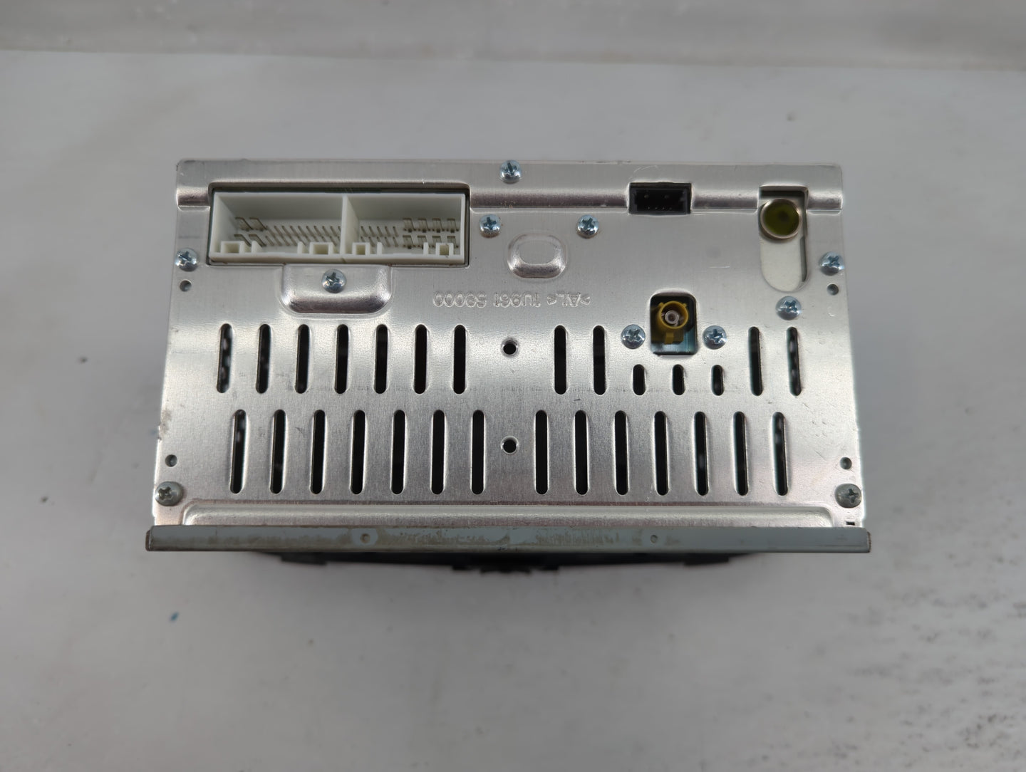 2015 Kia Soul Radio AM FM Cd Player Receiver Replacement P/N:96160-B2020CA Fits OEM Used Auto Parts - Oemusedautoparts1.com