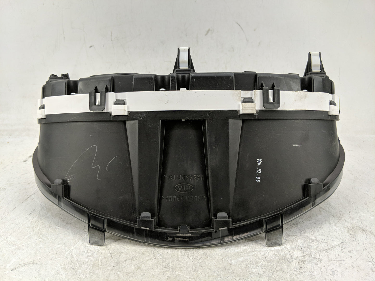2014-2015 Kia Soul Instrument Cluster Speedometer Gauges P/N:94006-B2530 Fits Fits 2014 2015 OEM Used Auto Parts - Oemusedau