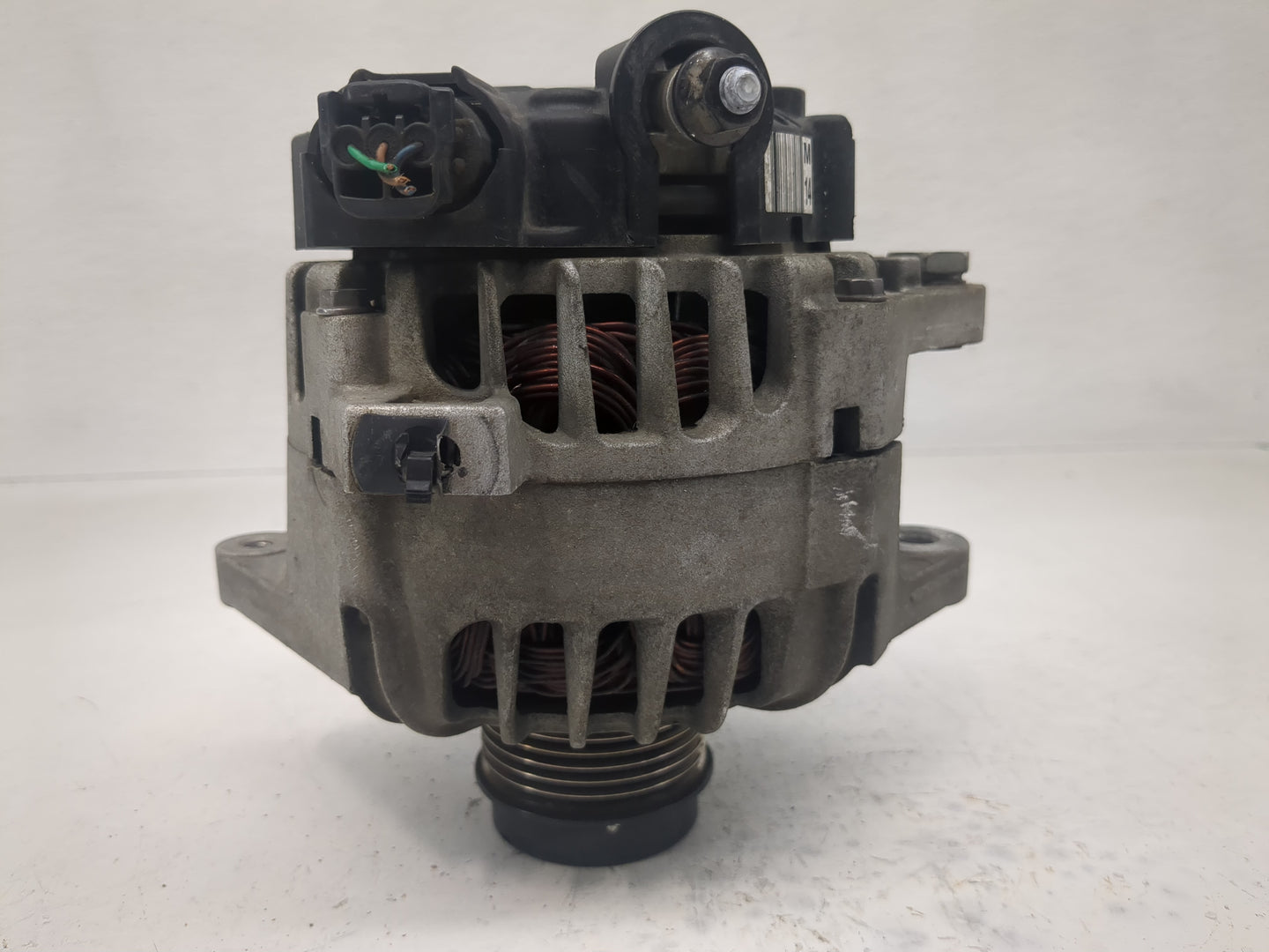 2012-2016 Kia Soul Alternator Replacement Generator Charging Assembly Engine OEM P/N:37300-2B760 2616559 Fits OEM Used Auto 