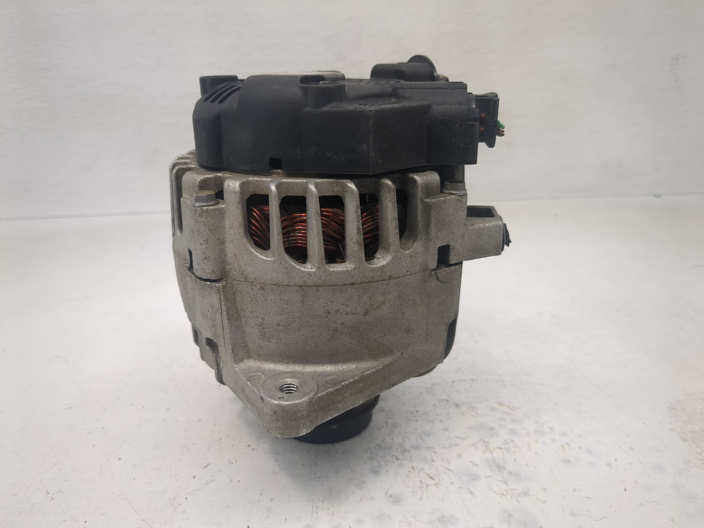 2012-2016 Kia Soul Alternator Replacement Generator Charging Assembly Engine OEM P/N:37300-2B760 2616559 Fits OEM Used Auto 