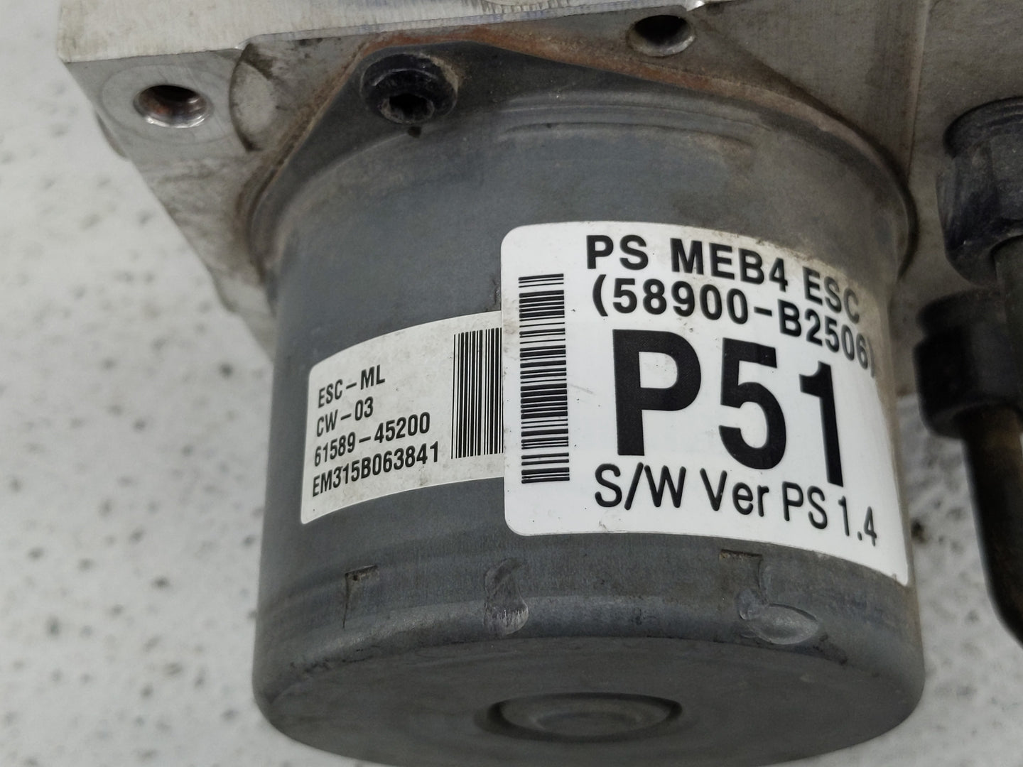 2014-2015 Kia Soul ABS Pump Control Module Replacement P/N:61589-45200 58900-B2506 Fits Fits 2014 2015 OEM Used Auto Parts -