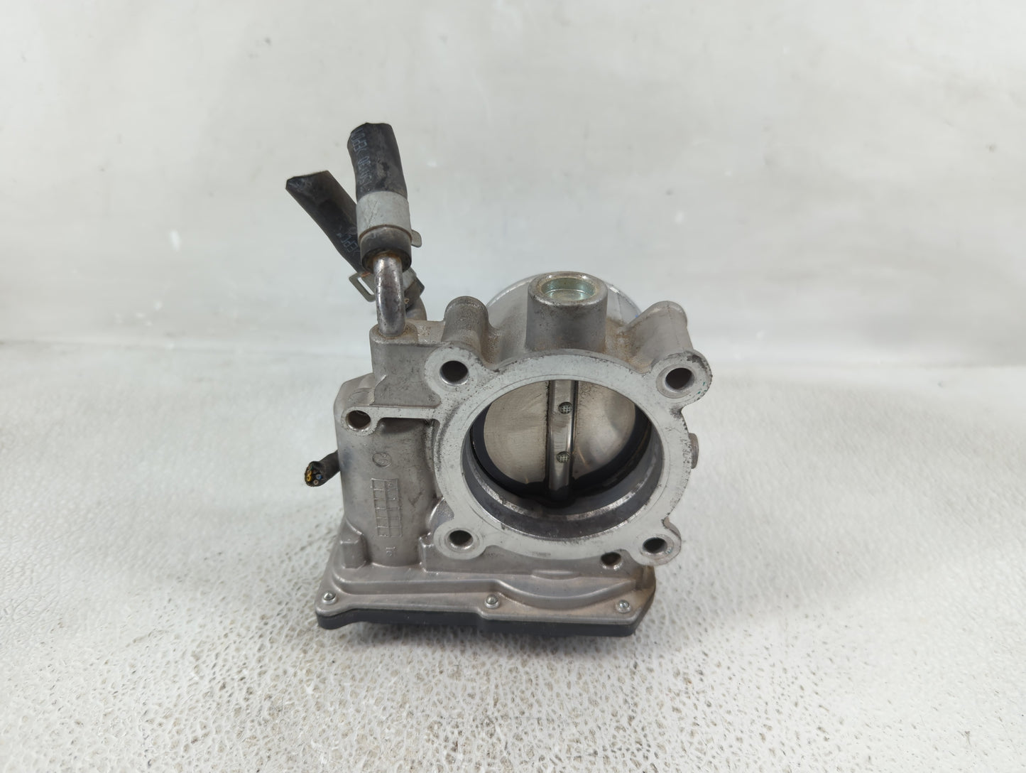 2014-2019 Kia Soul Throttle Body P/N:35100-2E000 Fits Fits 2011 2012 2013 2014 2015 2016 2017 2018 2019 2020 2021 OEM Used A