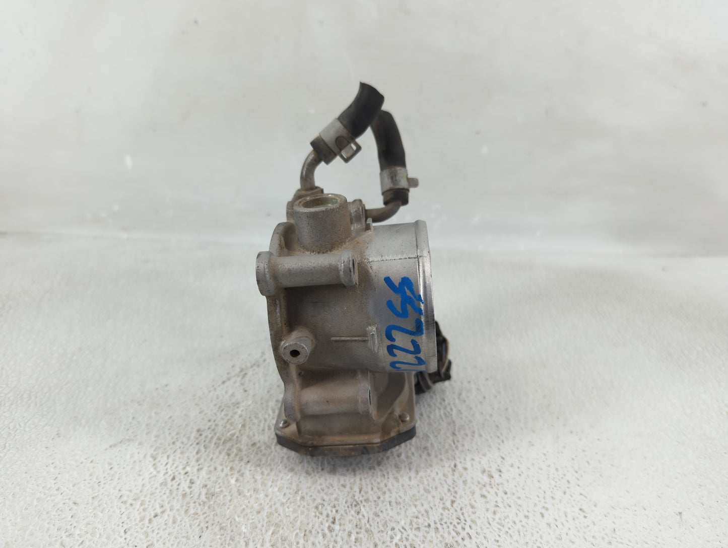 2014-2019 Kia Soul Throttle Body P/N:35100-2E000 Fits Fits 2011 2012 2013 2014 2015 2016 2017 2018 2019 2020 2021 OEM Used A