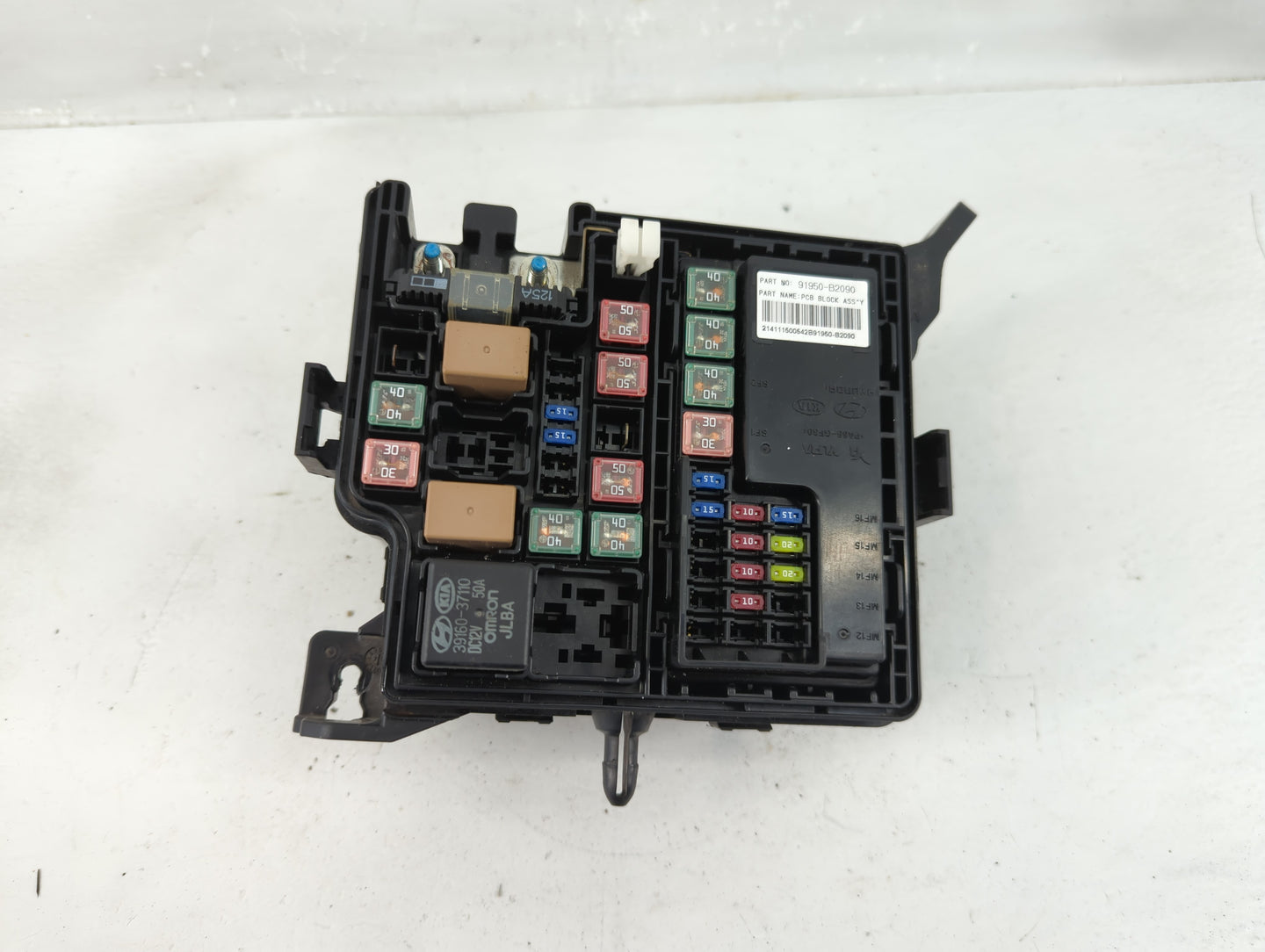 2015 Kia Soul Fusebox Fuse Box Panel Relay Module P/N:91950-B2020 91950-B2070 Fits OEM Used Auto Parts - Oemusedautoparts1.c