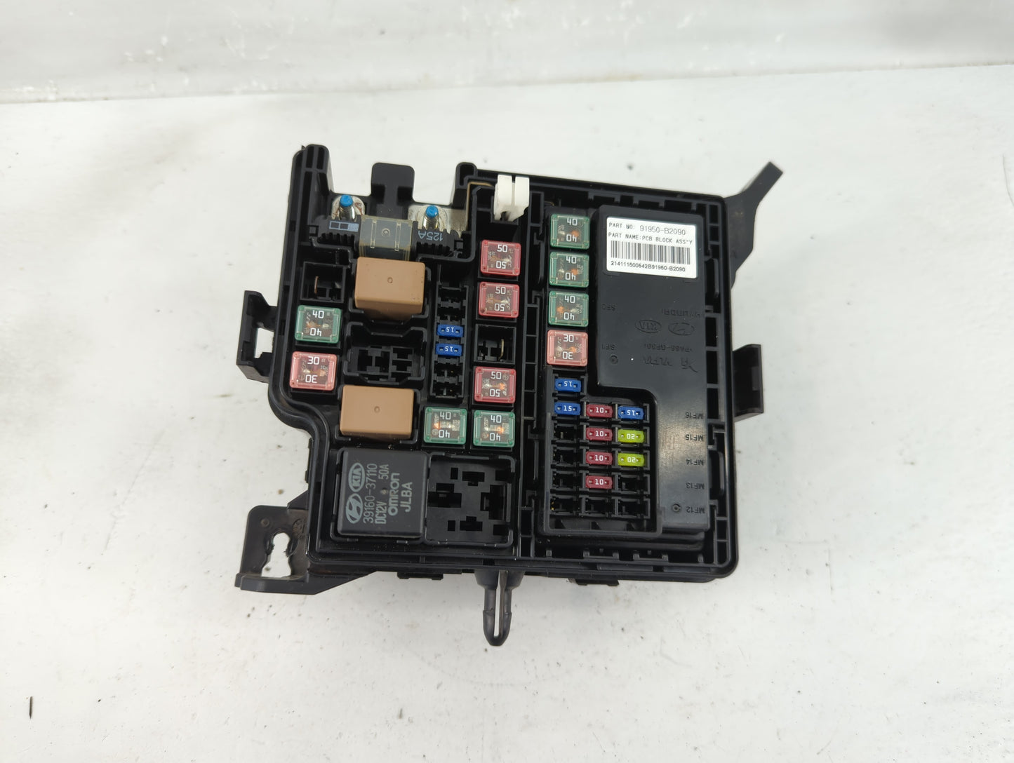 2015 Kia Soul Fusebox Fuse Box Panel Relay Module P/N:91950-B2020 91950-B2070 Fits OEM Used Auto Parts - Oemusedautoparts1.c