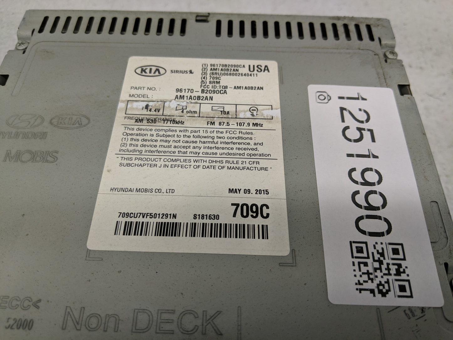 2014-2016 Kia Soul Radio AM FM Cd Player Receiver Replacement P/N:96170-B2090CA Fits Fits 2014 2015 2016 OEM Used Auto Parts
