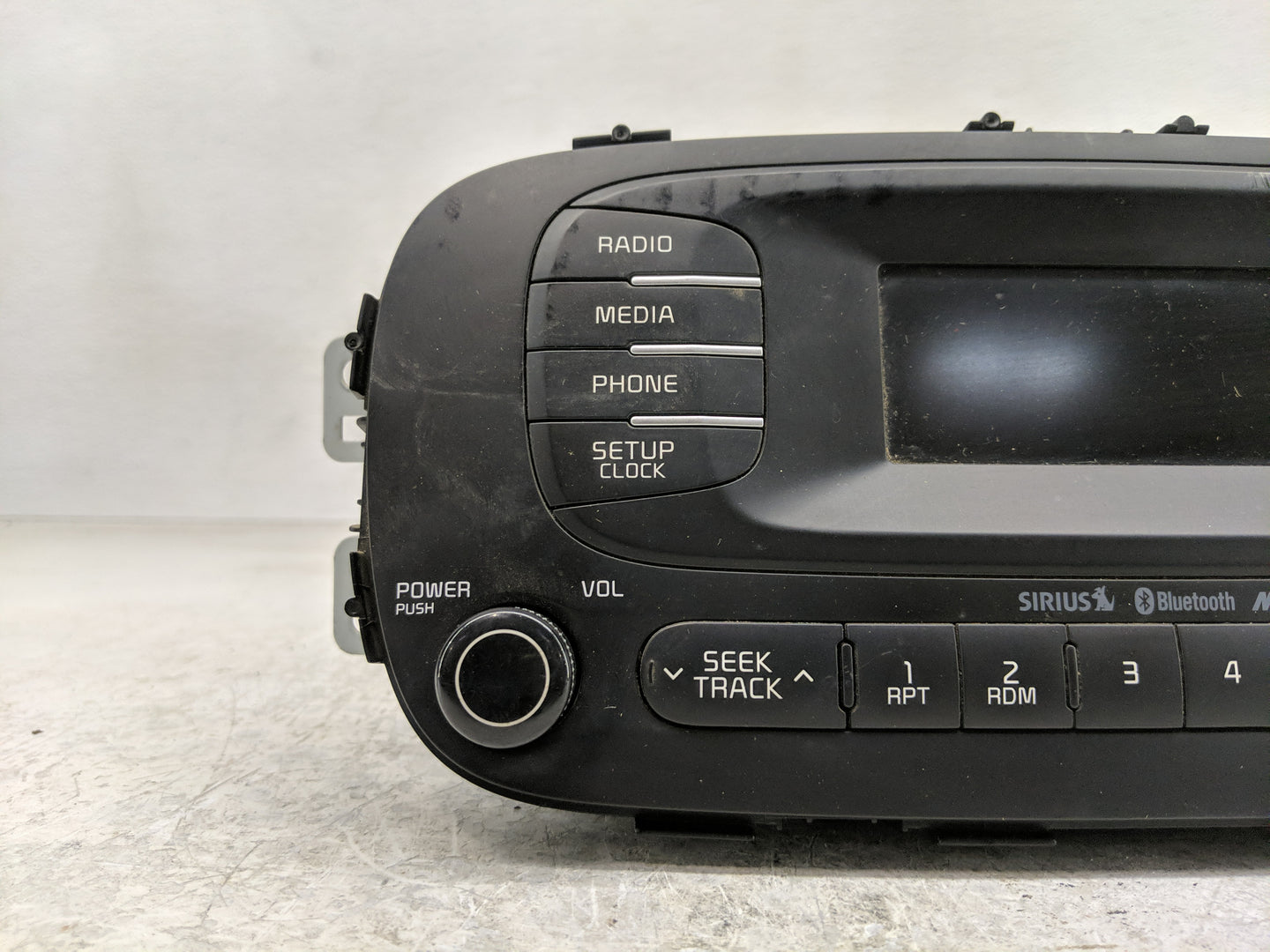 2014-2016 Kia Soul Radio AM FM Cd Player Receiver Replacement P/N:96170-B2090CA Fits Fits 2014 2015 2016 OEM Used Auto Parts