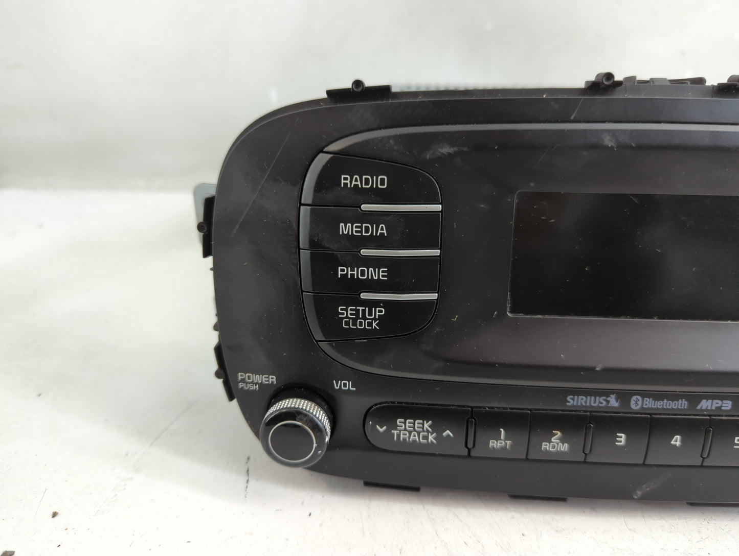 2014-2016 Kia Soul Radio AM FM Cd Player Receiver Replacement P/N:96170-B2090CA Fits Fits 2014 2015 2016 OEM Used Auto Parts