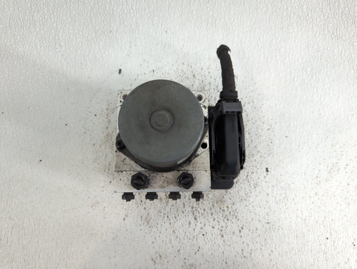 2014-2015 Kia Soul ABS Pump Control Module Replacement P/N:61589-45200 58900-B2506 Fits Fits 2014 2015 OEM Used Auto Parts -