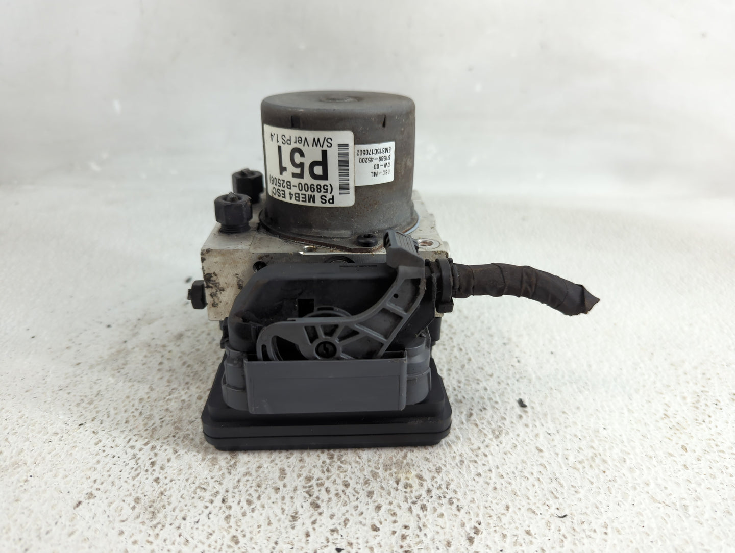 2014-2015 Kia Soul ABS Pump Control Module Replacement P/N:61589-45200 58900-B2506 Fits Fits 2014 2015 OEM Used Auto Parts -