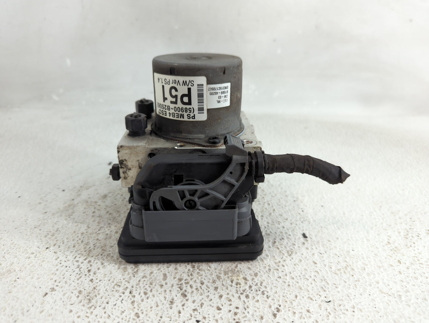 2014-2015 Kia Soul ABS Pump Control Module Replacement P/N:61589-45200 58900-B2506 Fits Fits 2014 2015 OEM Used Auto Parts -