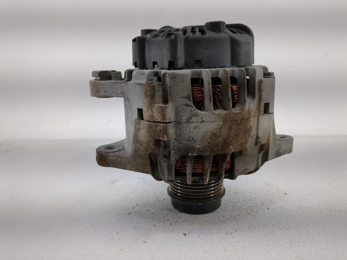 2012-2016 Kia Soul Alternator Replacement Generator Charging Assembly Engine OEM P/N:2616559 Fits OEM Used Auto Parts - Oemu