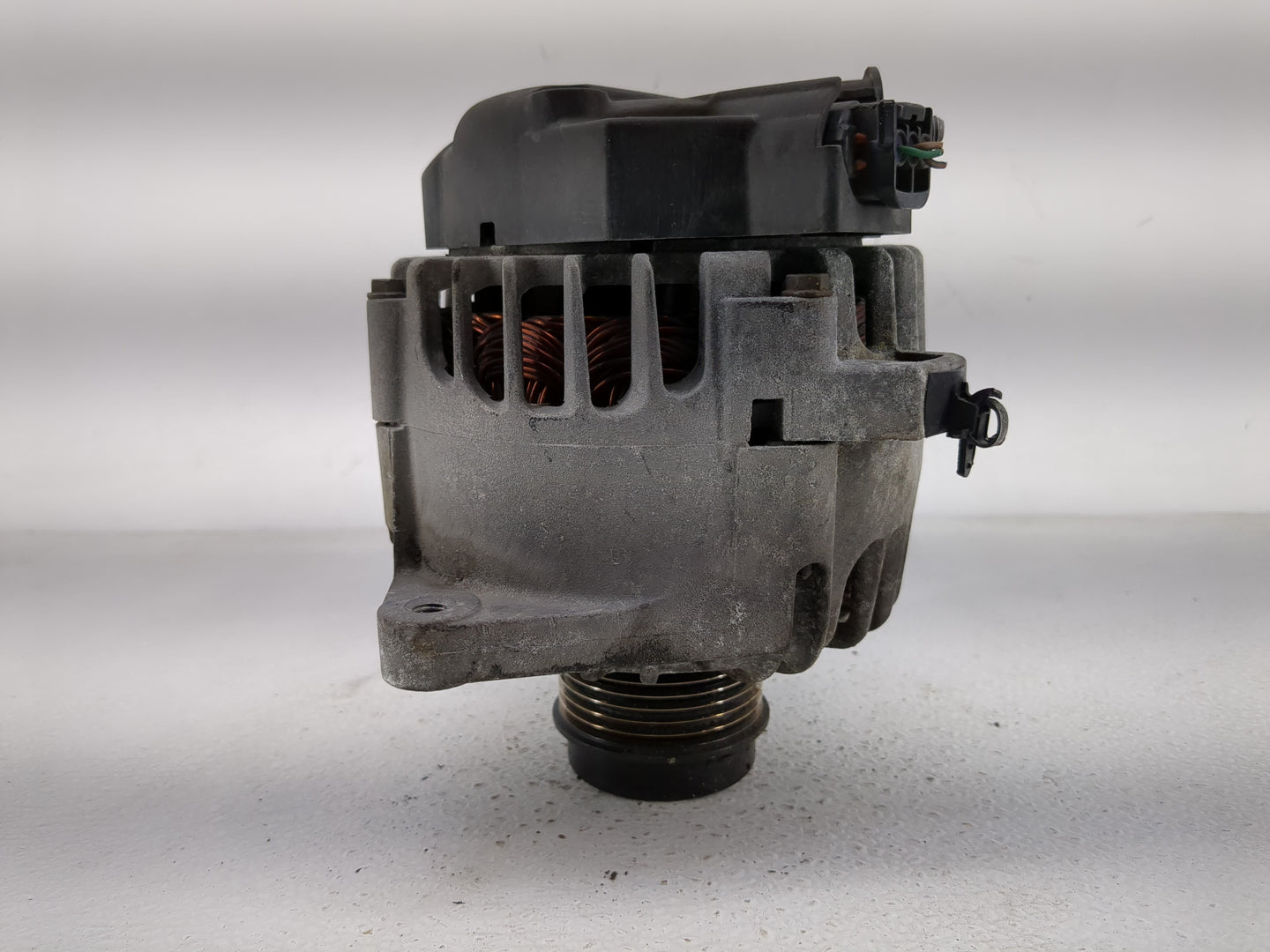 2012-2016 Kia Soul Alternator Replacement Generator Charging Assembly Engine OEM P/N:2616559 Fits OEM Used Auto Parts - Oemu