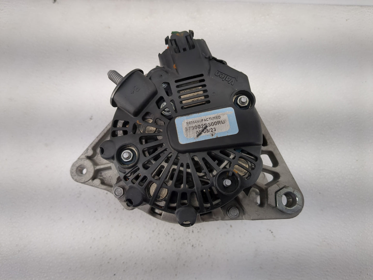 2012-2015 Kia Soul Alternator Replacement Generator Charging Assembly Engine OEM Fits Fits 2012 2013 2014 2015 OEM Used Auto