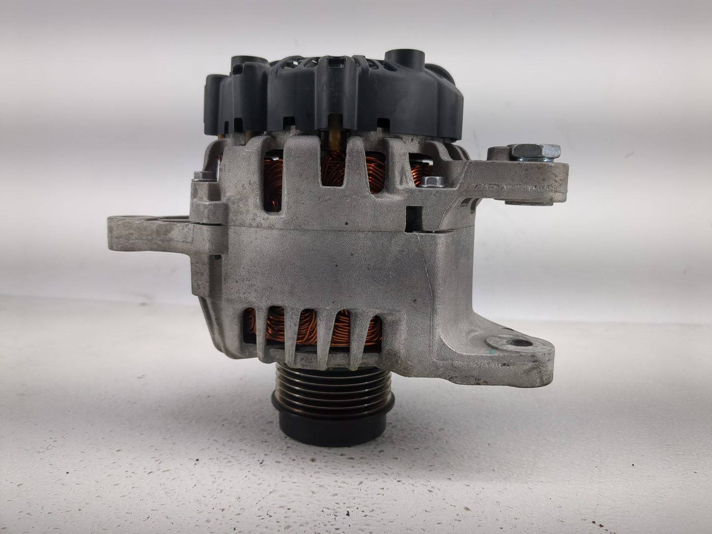 2012-2015 Kia Soul Alternator Replacement Generator Charging Assembly Engine OEM Fits Fits 2012 2013 2014 2015 OEM Used Auto