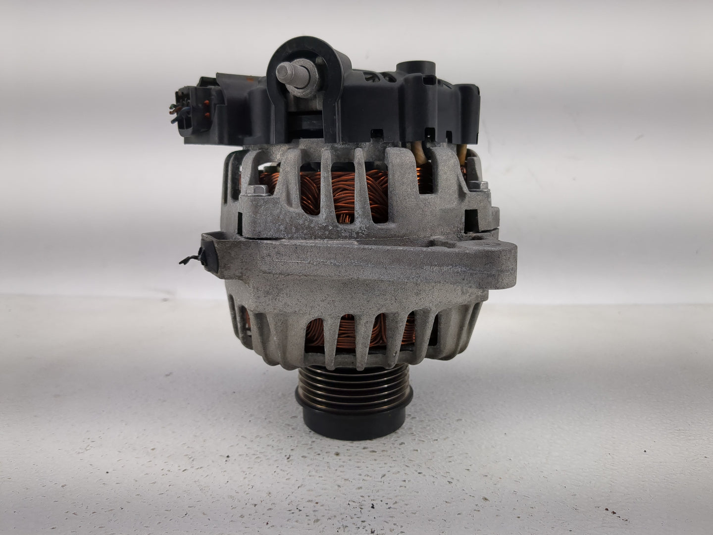 2012-2015 Kia Soul Alternator Replacement Generator Charging Assembly Engine OEM Fits Fits 2012 2013 2014 2015 OEM Used Auto